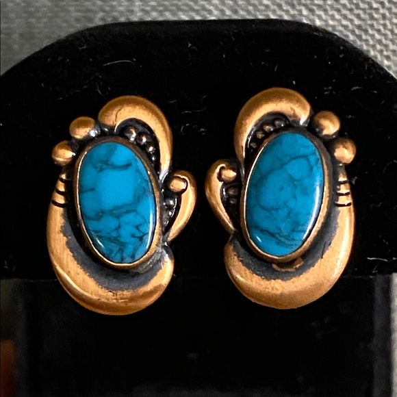 Estate Jewelry - Vintage Turquoise Clip-On Earrings | Copper & Silver Tone | Southwestern